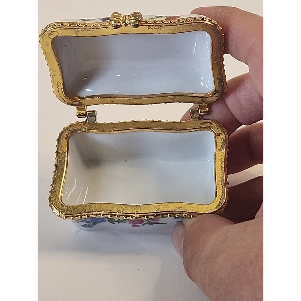 Imperial‎ Porcelain Trinket Box White, Goldtone & Floral Psalm 46:1 Bible Verse